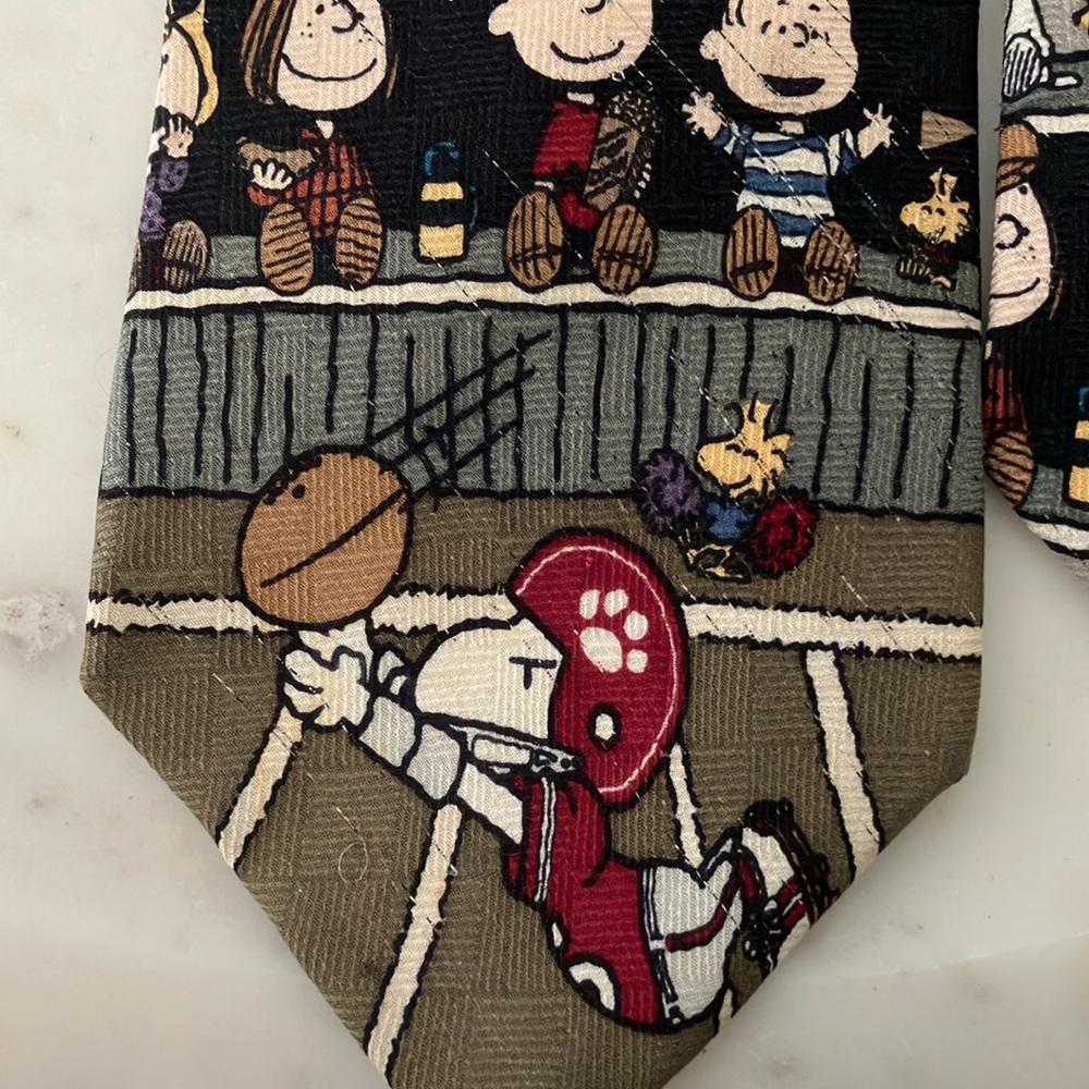 Vintage Peanuts Neck Tie